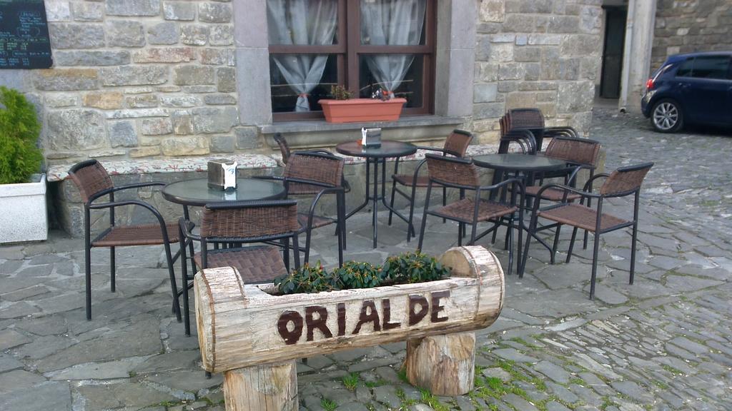 Hostal Orialde Ochagavia Exterior photo