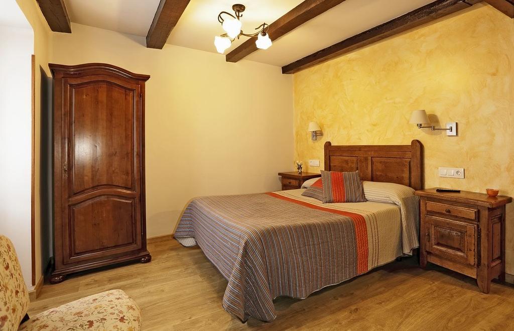 Hostal Orialde Ochagavia Room photo